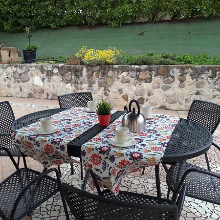 Appartamento Con Giardino A Cisano Di Bardolino Exterior foto